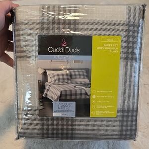 Cuddl Duds King Sheet Set in Grey and Cream Plaid